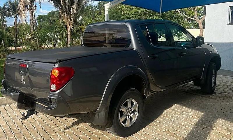 Mitsubishi L200 Trit...