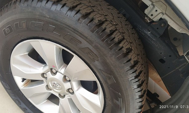 Hilux ...