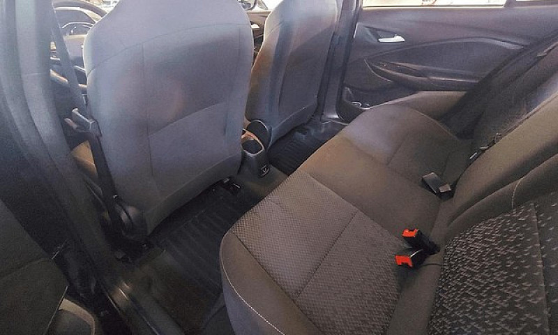 Chevrolet Onix Plus ...