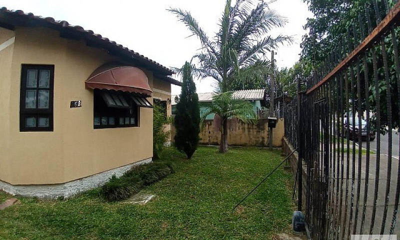 Ótima Casa De 3 Dorm...
