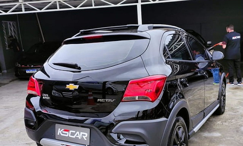 Chevrolet Onix 1.4 A...