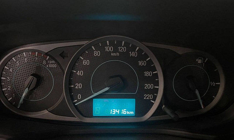 Ford Ka...