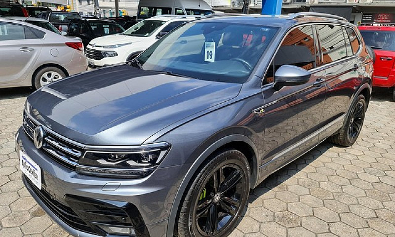Tiguan Allspace R-Li...