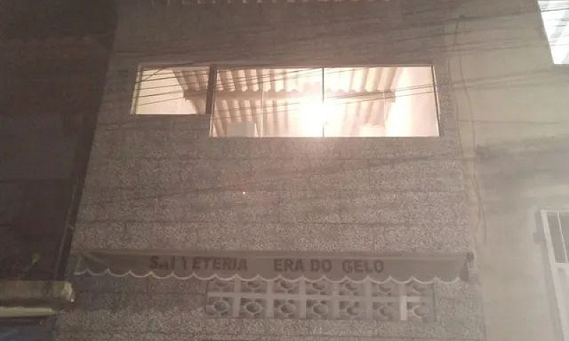 Loja E Casa ...