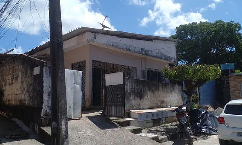 Uma Casa No Ibura...