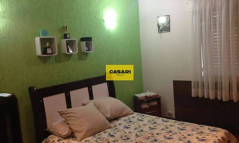 Sobrado 260 M² Com 4...