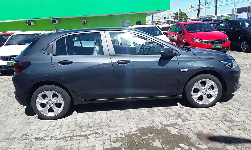 Chevrolet Onix Plus ...