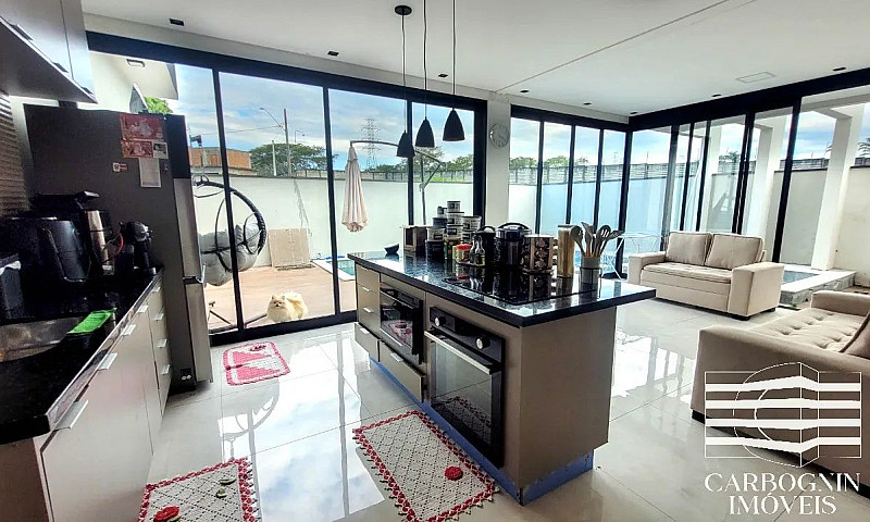 Locação De Casa Em C...