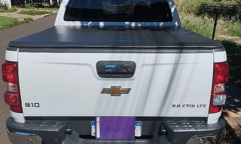 Chevrolet S10 Pick-U...