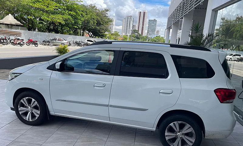 Chevrolet Spin Premi...