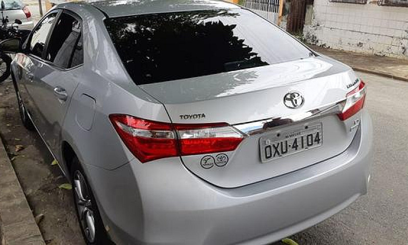 Corolla Altis 2015...