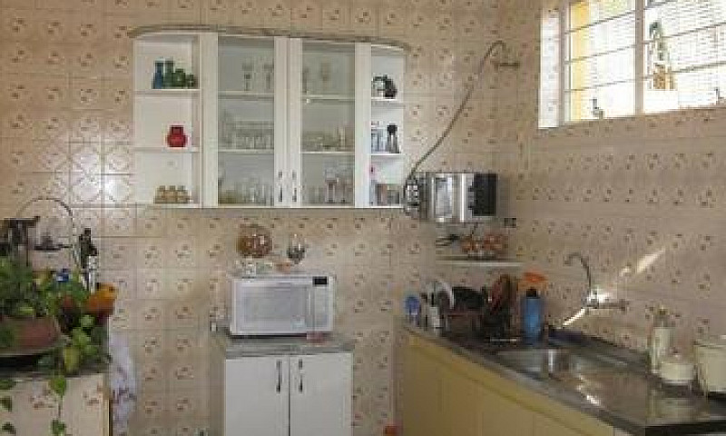 Casa No Jardim Emili...