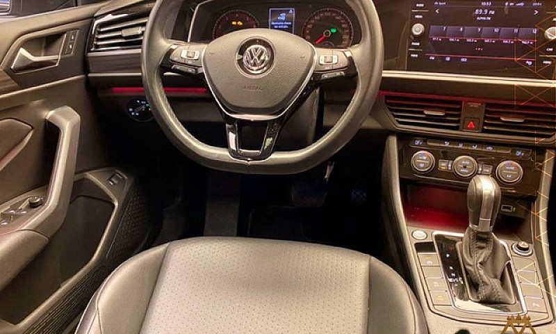 Jetta  250 Tsi Comfo...