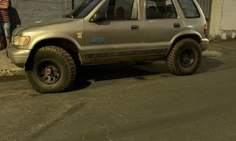 Jeep Kia 97 2.0/ 4X4...