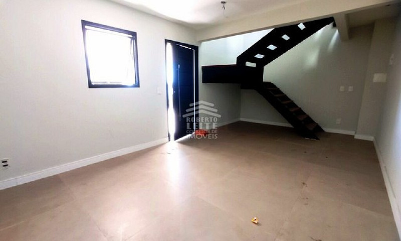 Casa Em Condomínio...