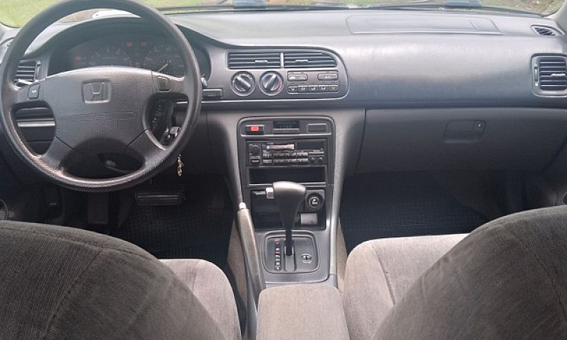Honda Accord Sw Lx...