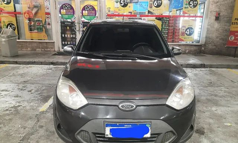 Fiesta Sedan 2012 1....