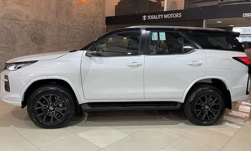 Toyota Sw4 Gr 2024 ...