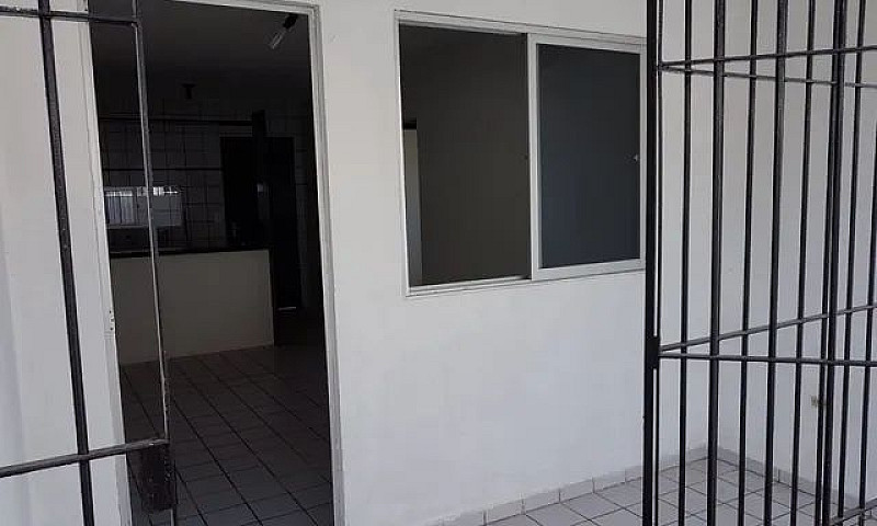 Casa Em Condomínio F...