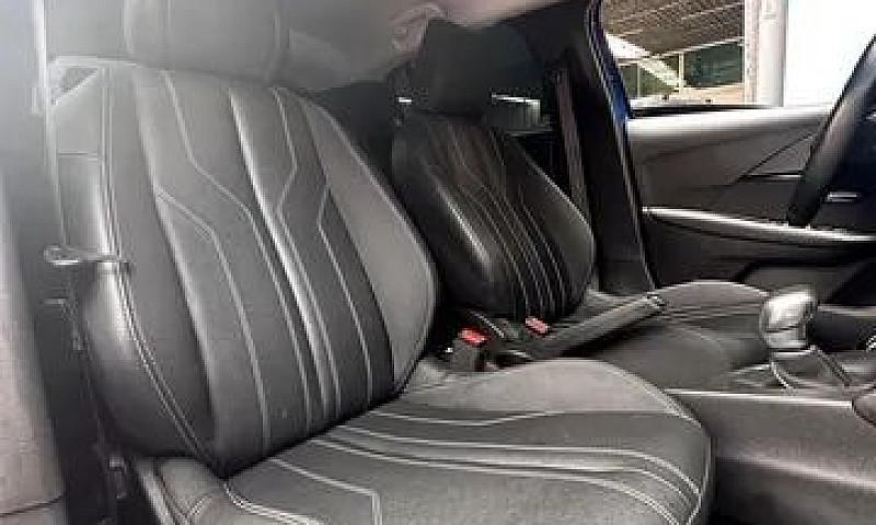 Peugeot 208 Allure 1...
