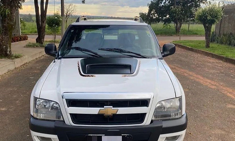 Chevrolet S10 Pick-U...