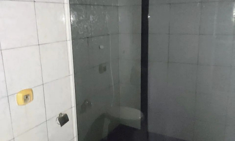 Alugo Excelente Casa...