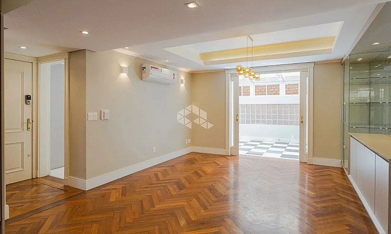 Belíssima Casa Em Co...