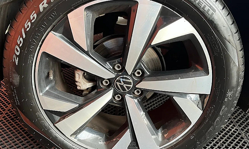 Volkswagen Nivus Hig...