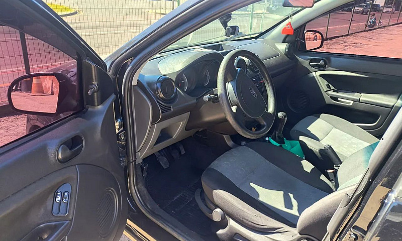 Ford Fiesta 1.0 8V F...
