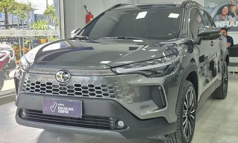 Toyota Corolla Cross...