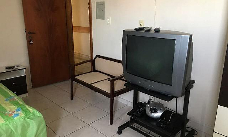 Quarto Mobiliado...