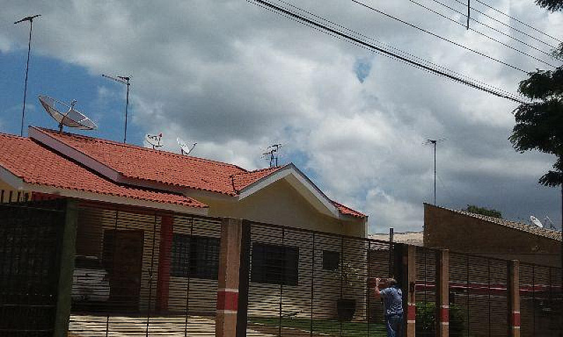 Casa No Centro De Pe...