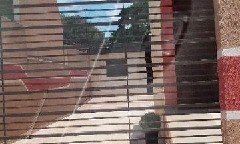 Casa No Centro De Pe...