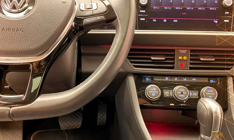 Jetta  250 Tsi Comfo...