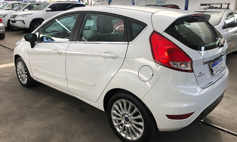 Ford New Fiesta Hact...
