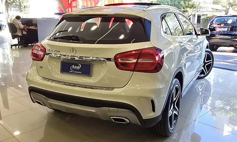 Mercedes-Benz Gla 20...
