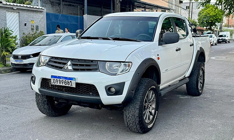 Mitsubishi L200 Trit...