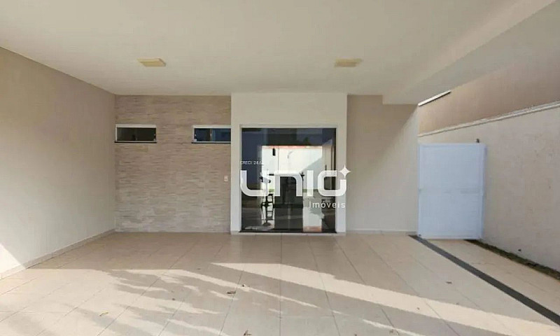 Casa Com 3 Dormitóri...