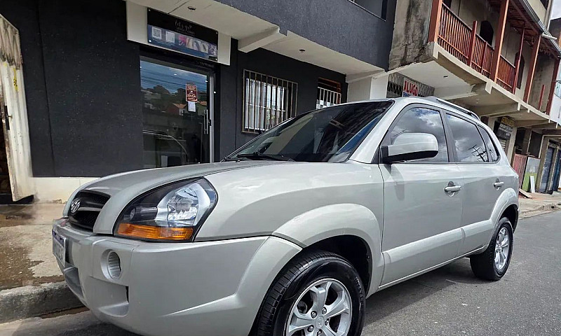 Hyundai Tucson 2.0 1...