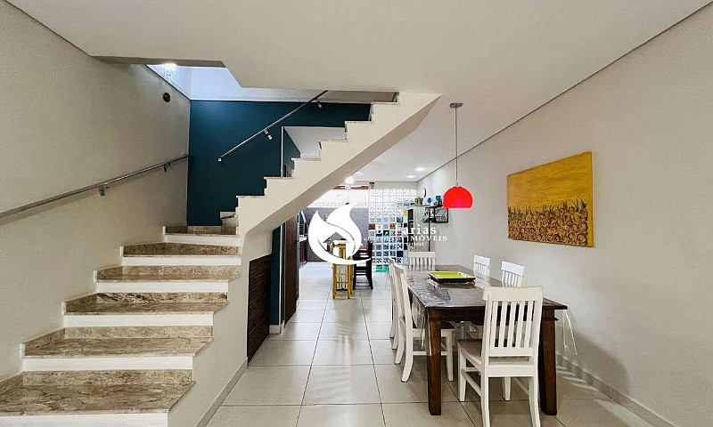 Casa Com 3 Dormitóri...