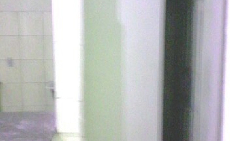 Casa Pequena E Simpl...