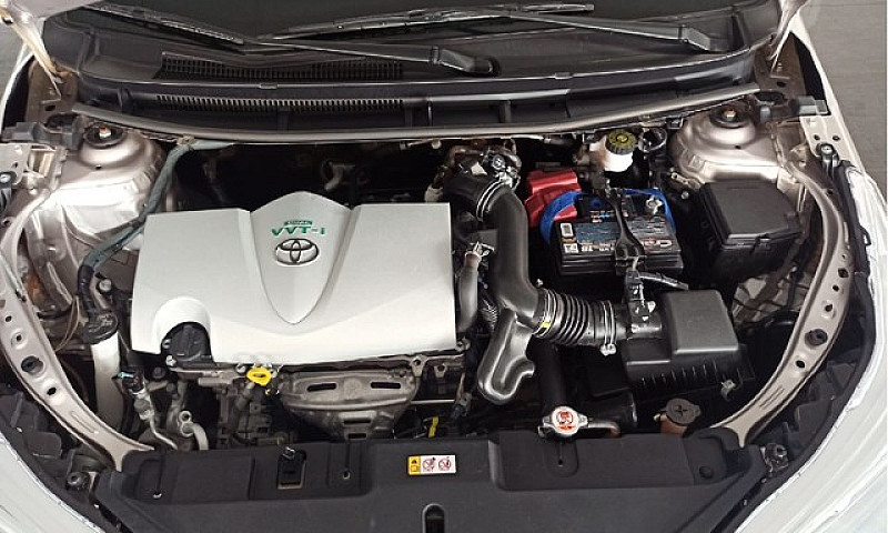 Toyota Yaris 1.5 16V...