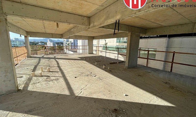 Apartamento De 4 Suí...