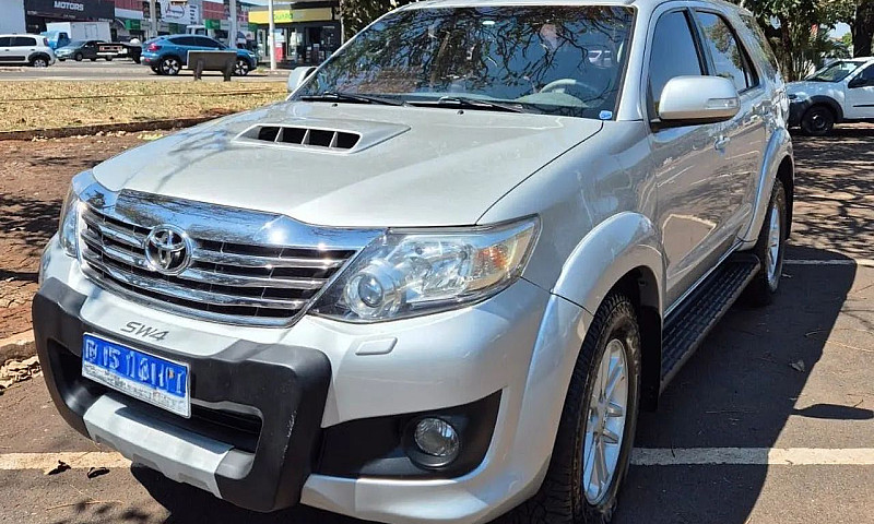 Toyota Hilux Sw4 Srv...