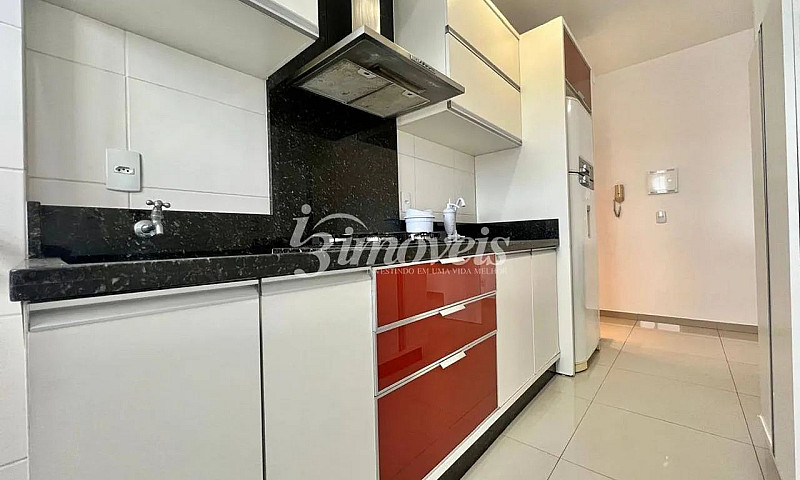 Apartamento Semimobi...