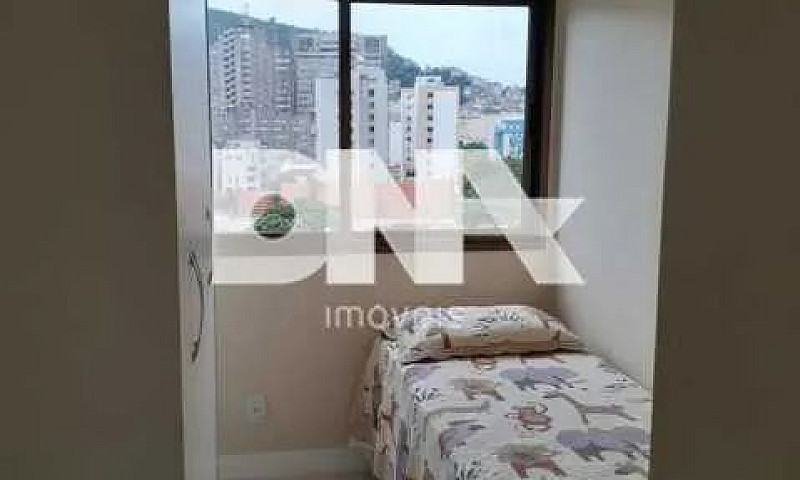 Apartamento-À Venda-...
