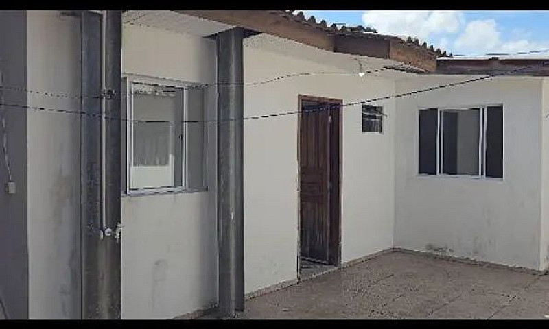 Alugo Casa Dos Fundo...