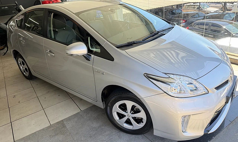 Toyota Prius Hybrid ...