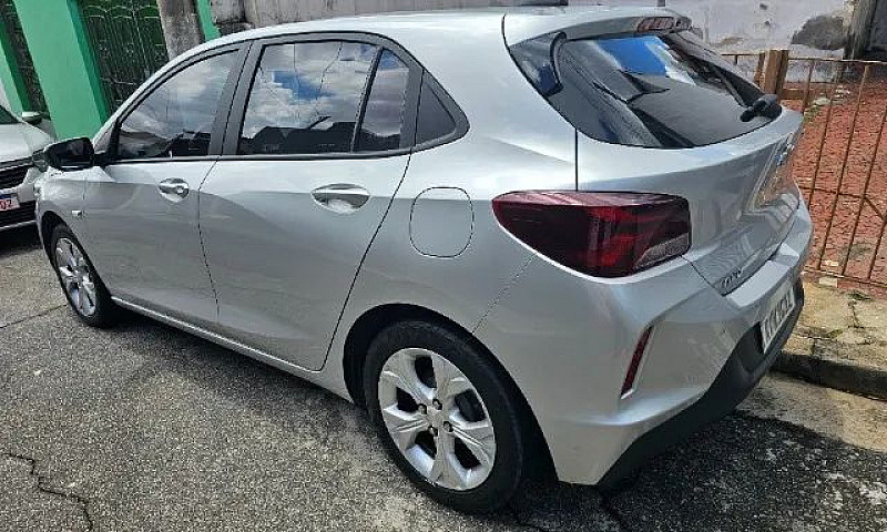 Chevrolet Onix Hatch...
