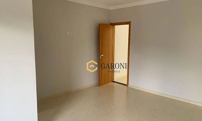 Casa Com 2 Dormitóri...
